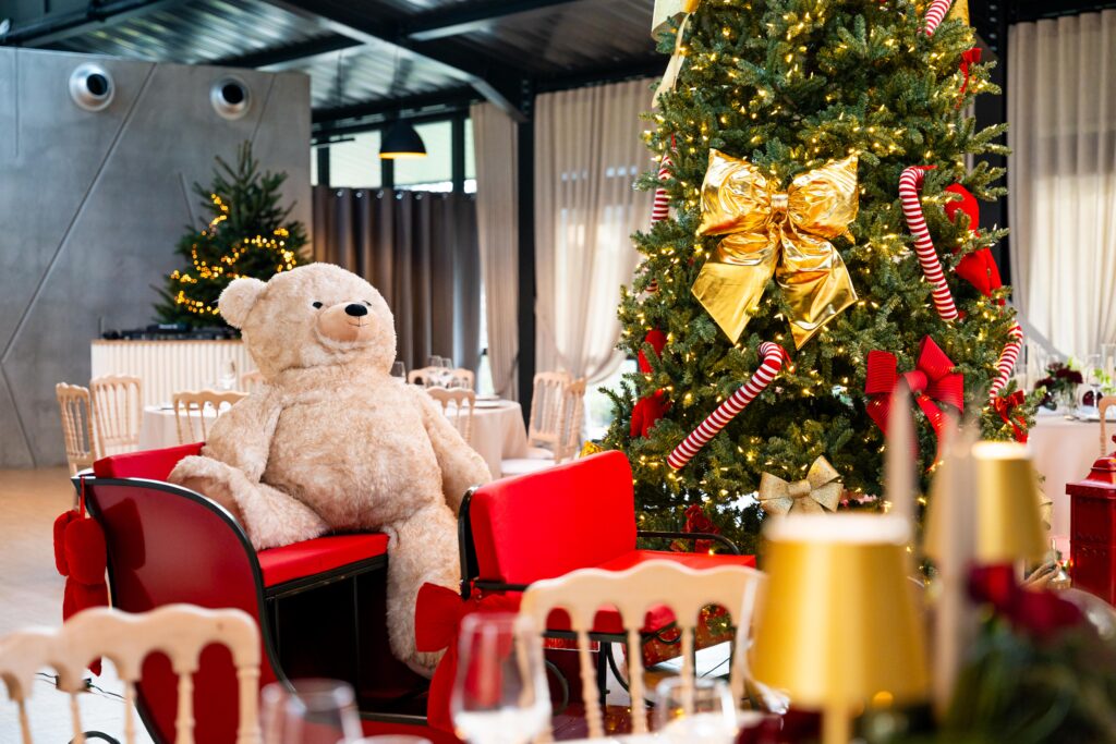 Décoration d'un repas de noel – La villa des hêtres pourpres Décoration d'un repas de Noël dans l'Orangerie